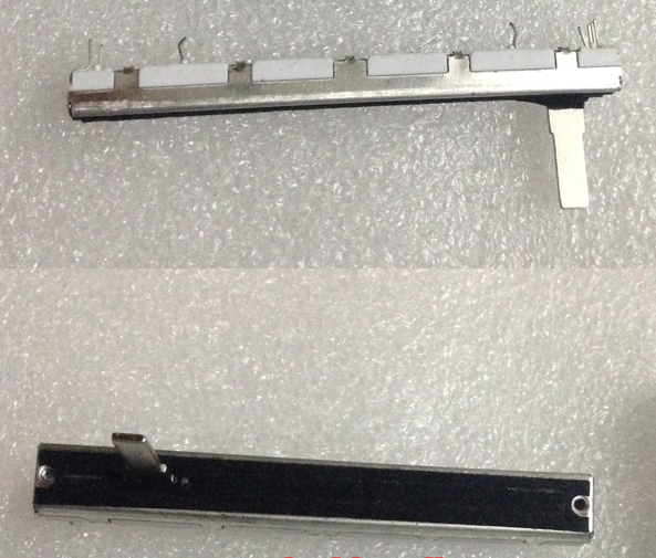 [1622] Slider per Mixer Behringer 1622 D10K 75X9X7mm