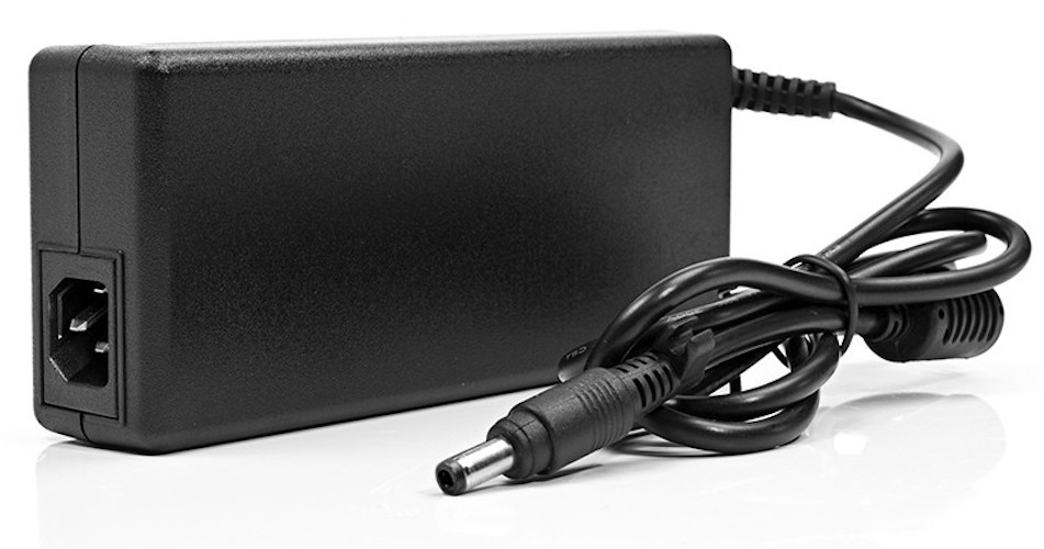 [13/00435] Alimentatore 60W 12V 5A