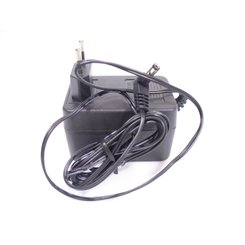 [E0054042] Alimentatore a spina 9V AC 1.5A 13,5W